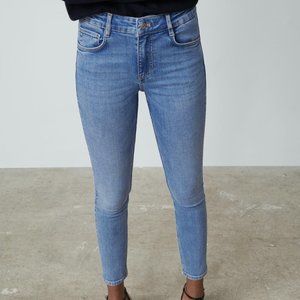 Zara MID-RISE SCULPT JEANS 25 (CA 0) BLUE